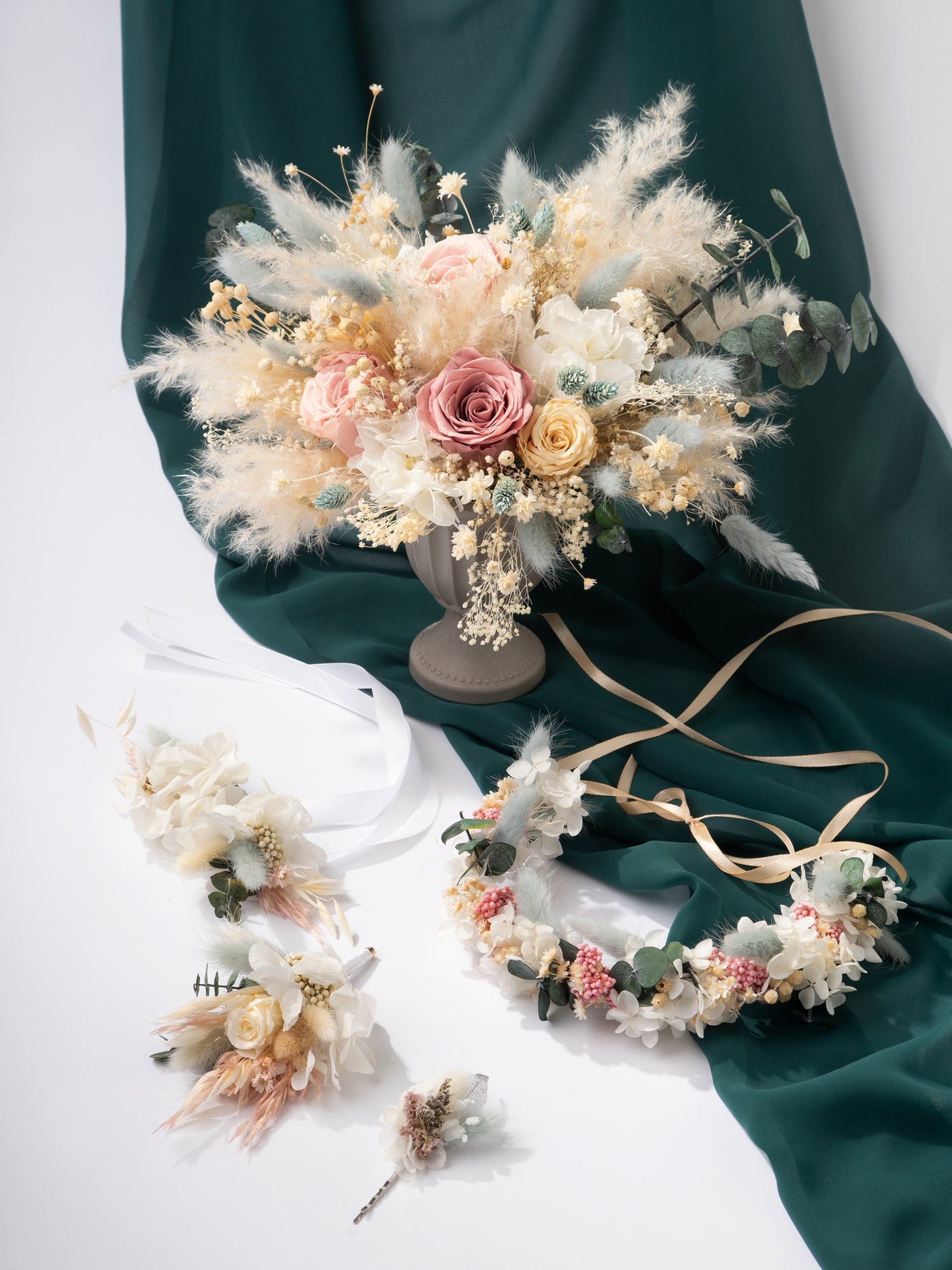 Centerpiece With Dusty Roses, Pampas Grass And Navy Dried Flowers