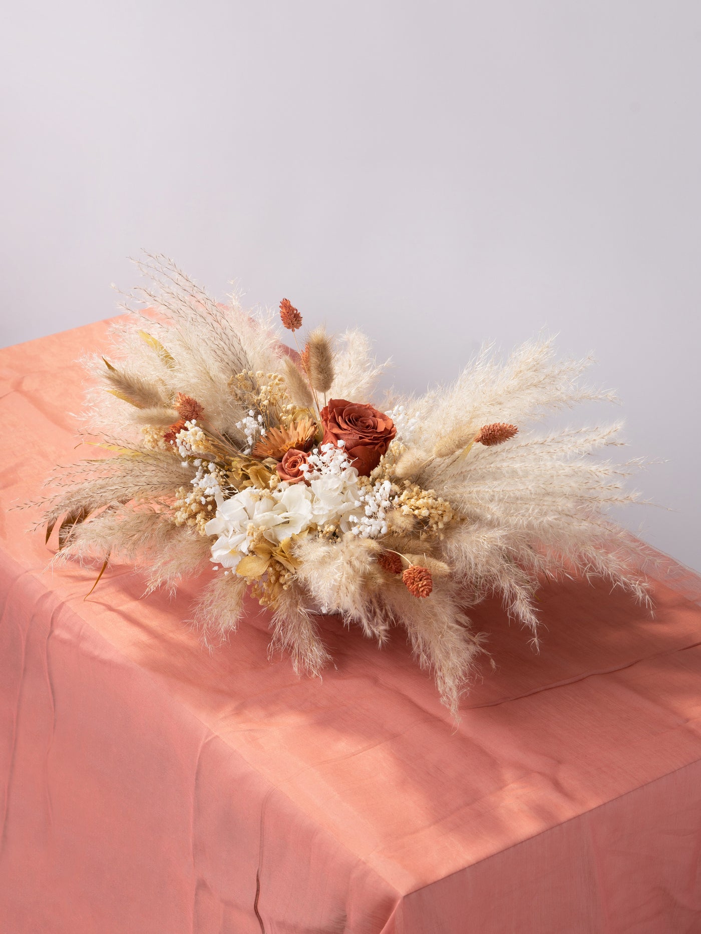 Centerpiece With Terracotta Preserved Flowers For Your Special Day