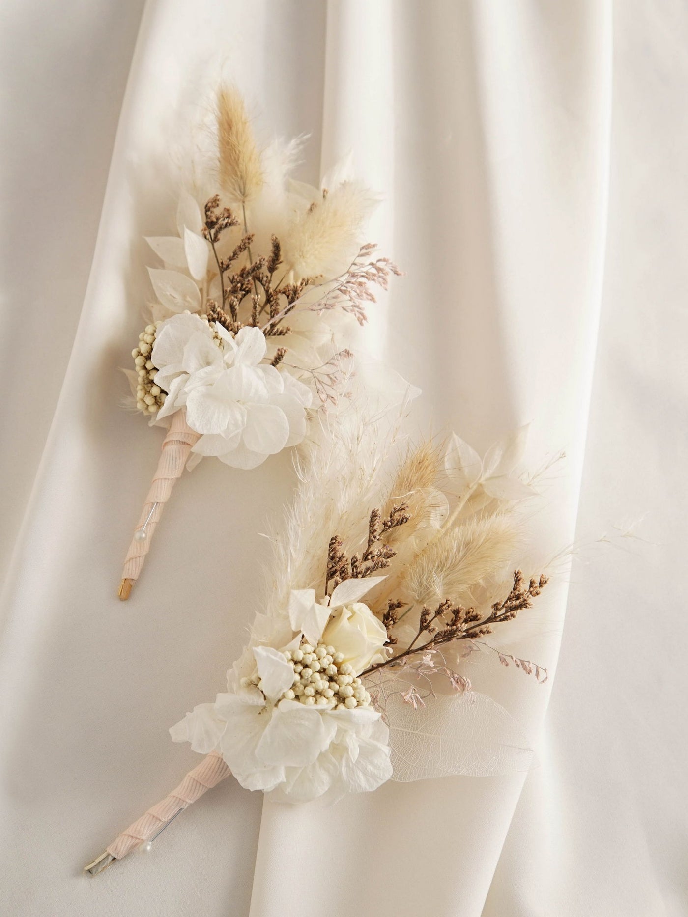 Blush And Natural Boho Boutonnieres