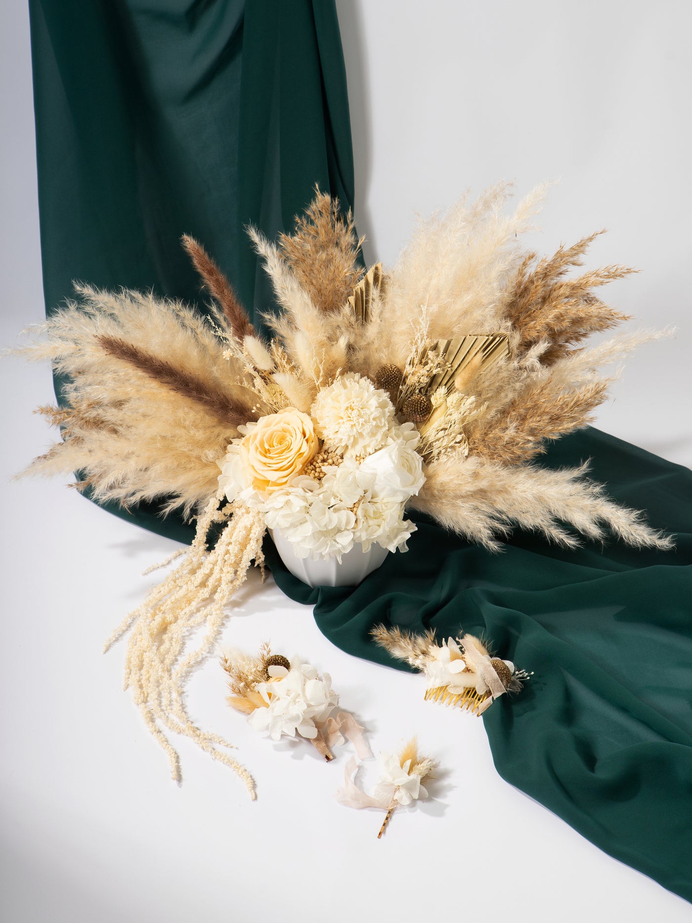 Hair comb with white, beige dried flowers for bride on rustic wedding