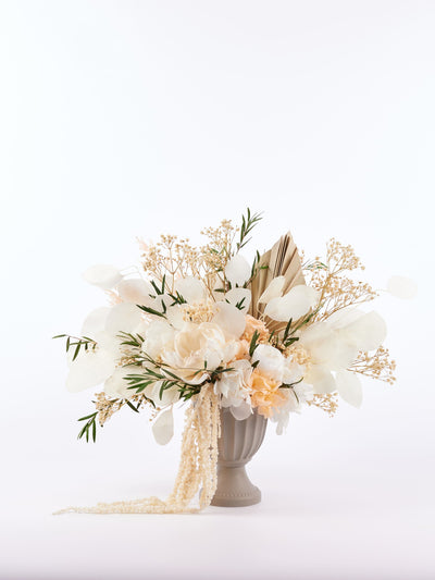 centerpiece is standing on white background 2