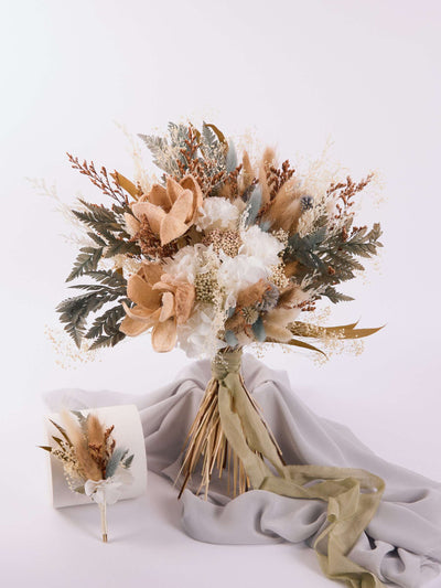 Bridal rust bouquet with sage green flowers  5