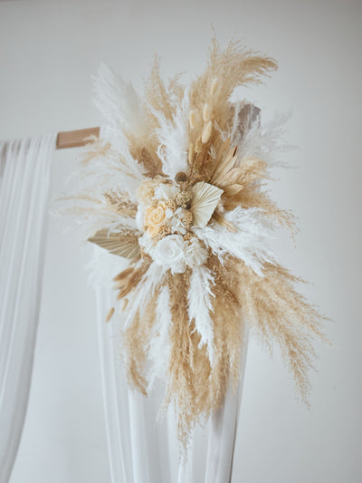 arch flowers with roses and pampas grass, close up view 3