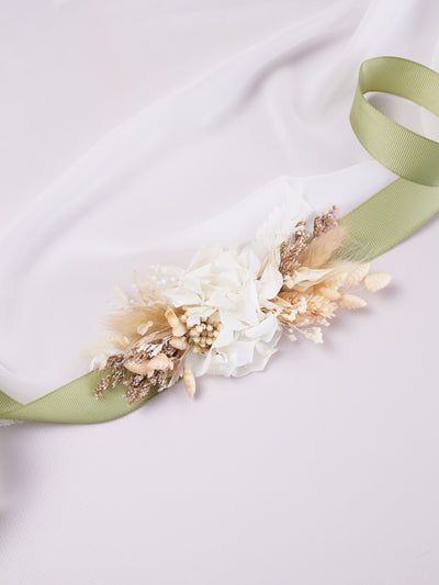 corsage on white organza 2